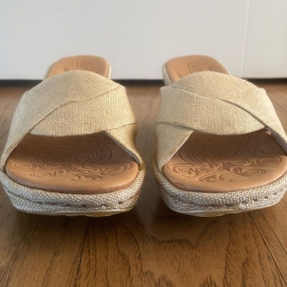 Born -  Wedge Open Toe Slip On Wedge Sandal Shoes Tan Size 6 Size 36.5 - Picture 3 of 13